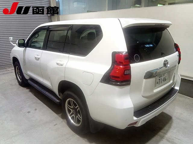 TOYOTA LAND CRUISER PRADO 2017