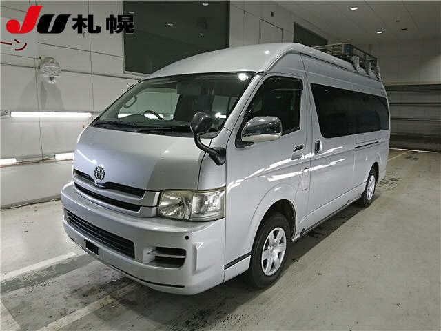 TOYOTA HIACE 2009