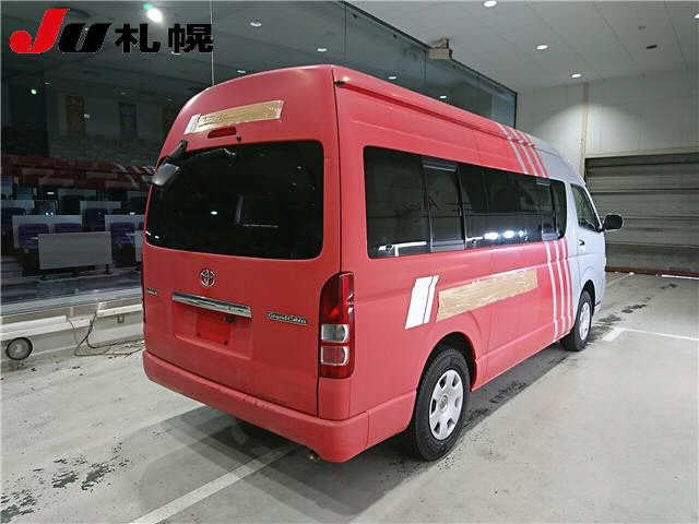 TOYOTA HIACE 2009
