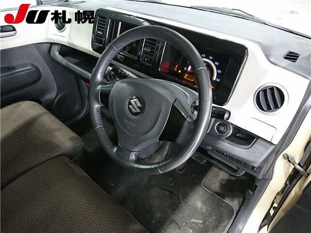 SUZUKI MRWAGON 2011