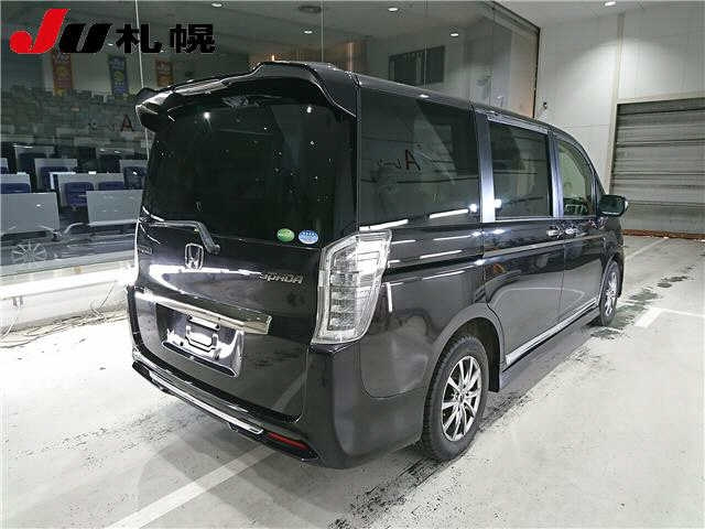 HONDA STEP WAGON 2014