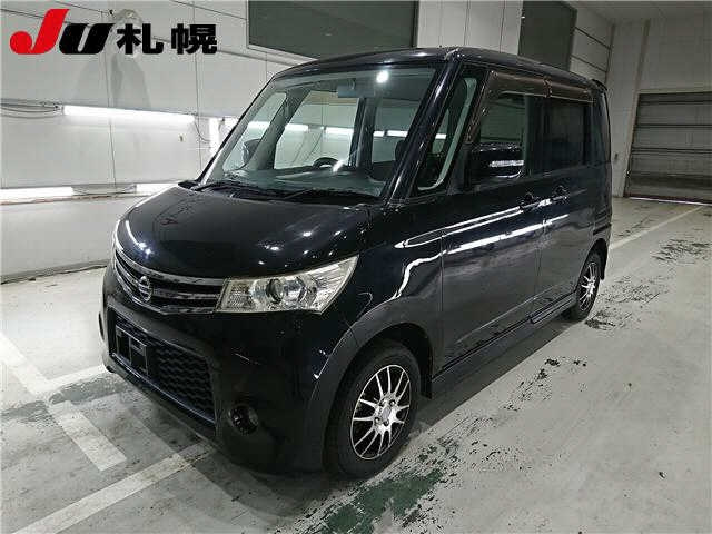 NISSAN ROOX 2011