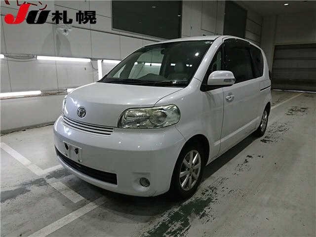 TOYOTA PORTE 2011