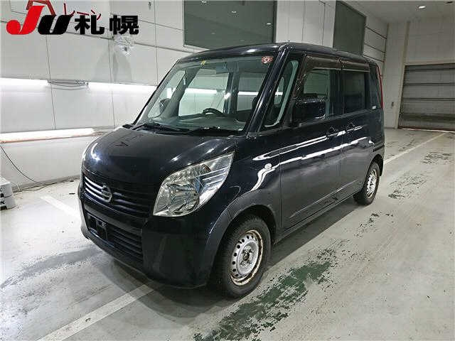 NISSAN ROOX 2010