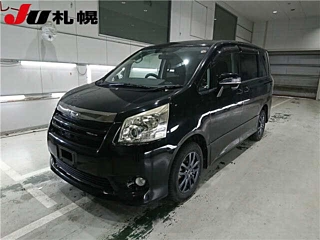 TOYOTA NOAH 2008