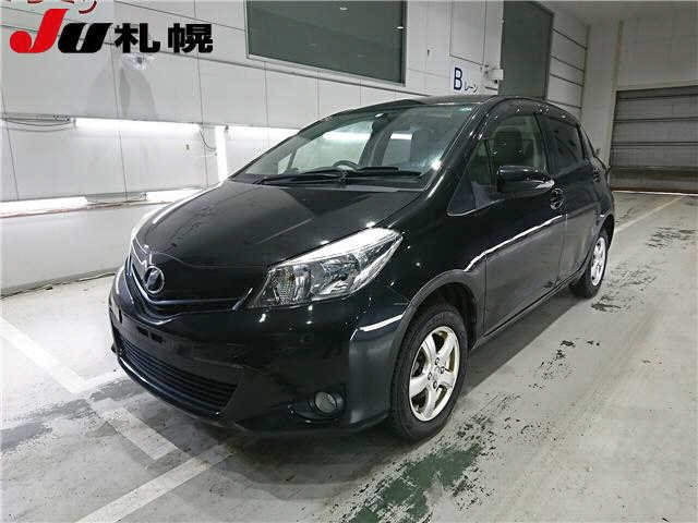 TOYOTA VITZ 2012