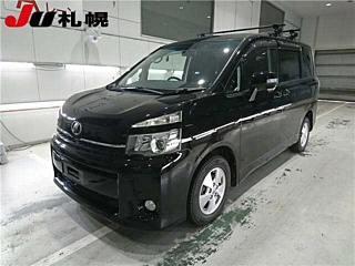 TOYOTA VOXY 2011
