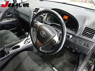TOYOTA AVENSIS WAGON 2011