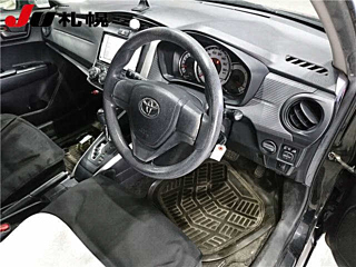 TOYOTA COROLLA FIELDER 2013