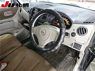 NISSAN ROOX 2010
