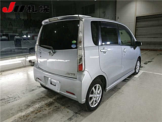 DAIHATSU MOVE 2011