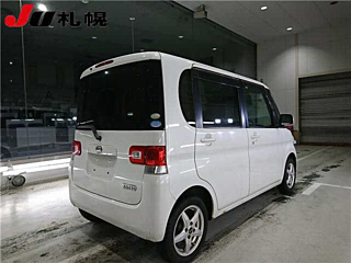 DAIHATSU TANTO 2012