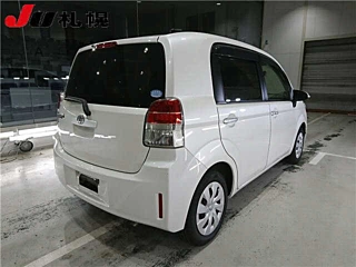 TOYOTA SPADE 2012