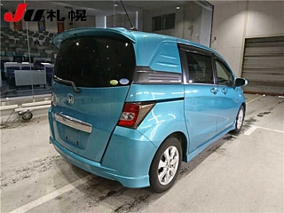 HONDA FREED 2012