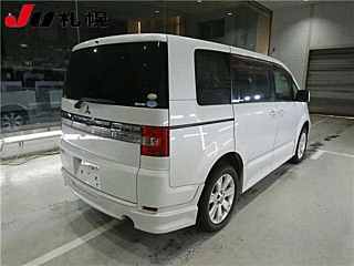TOYOTA NOAH 2008