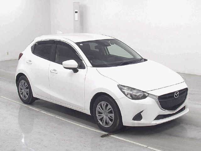 MAZDA DEMIO 2019