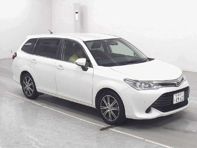 TOYOTA COROLLA FIELDER 2015