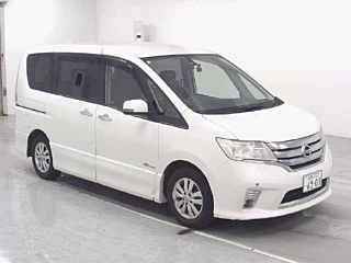 NISSAN SERENA 2013