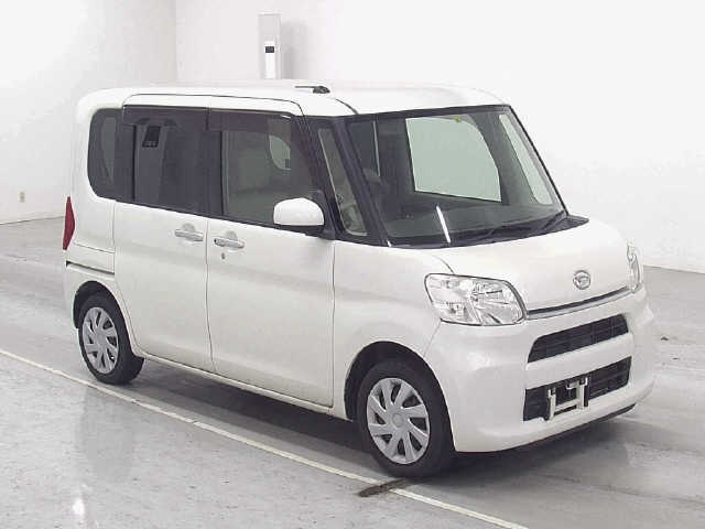 DAIHATSU TANTO 2014