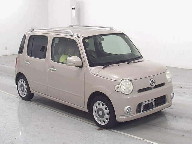 DAIHATSU MIRA 2010