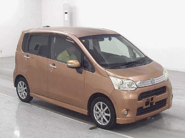 DAIHATSU MOVE 2011