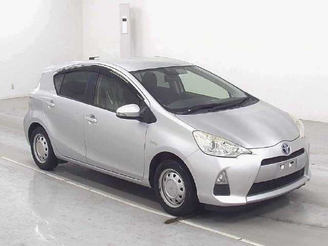 TOYOTA AQUA 2014