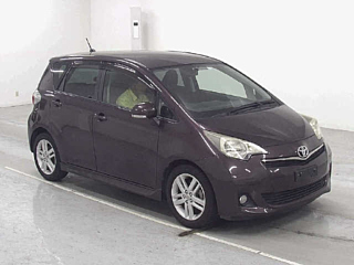 TOYOTA RACTIS 2011