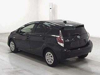 TOYOTA AQUA 2016