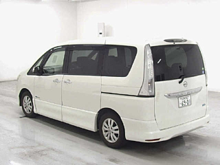 NISSAN SERENA 2013