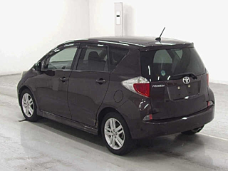 TOYOTA RACTIS 2011