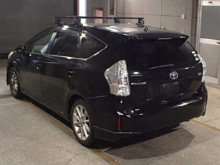 TOYOTA PRIUS ALPHA 2012