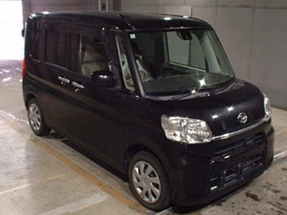 DAIHATSU TANTO 2015
