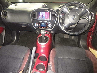 NISSAN JUKE 2010
