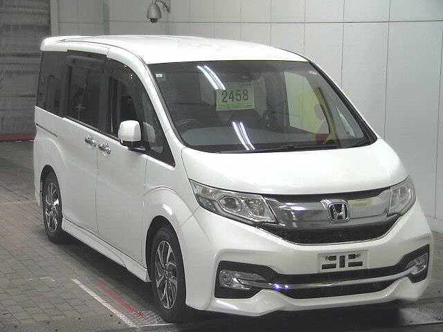 HONDA STEP WAGON 2015