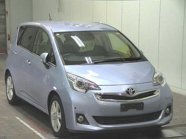TOYOTA RACTIS 2015