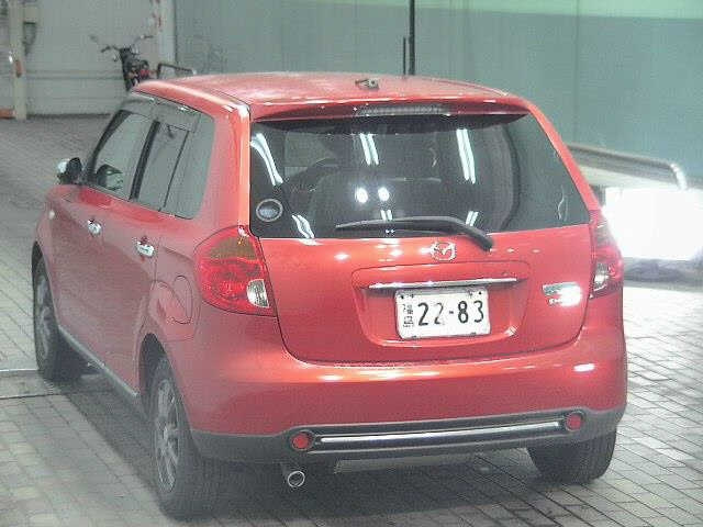 MAZDA VERISA 2011