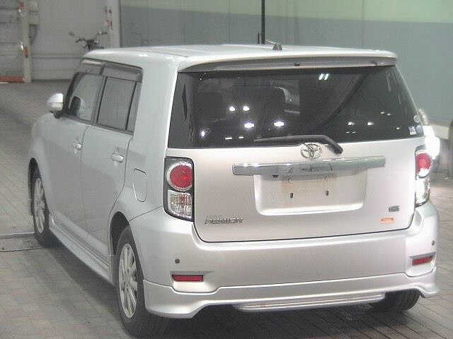 TOYOTA COROLLA RUMION 2010