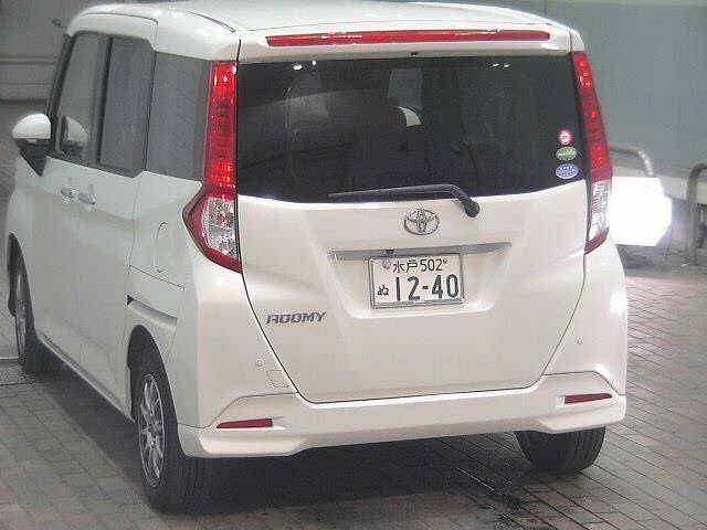 TOYOTA ROOMY 2018