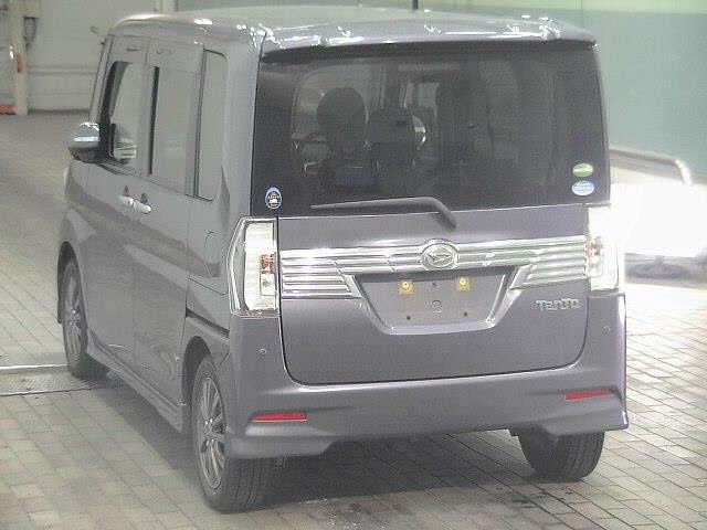 DAIHATSU TANTO 2016