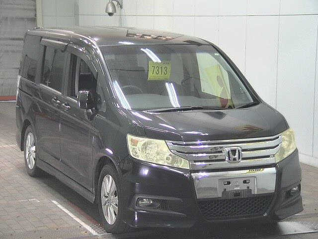 HONDA STEP WAGON 2010