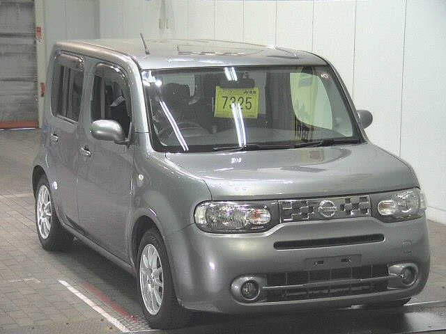 NISSAN CUBE 2010
