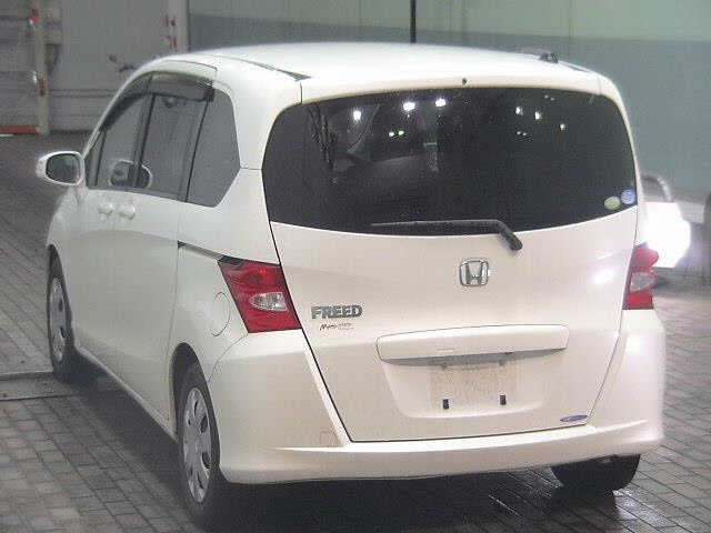 HONDA FREED 2009