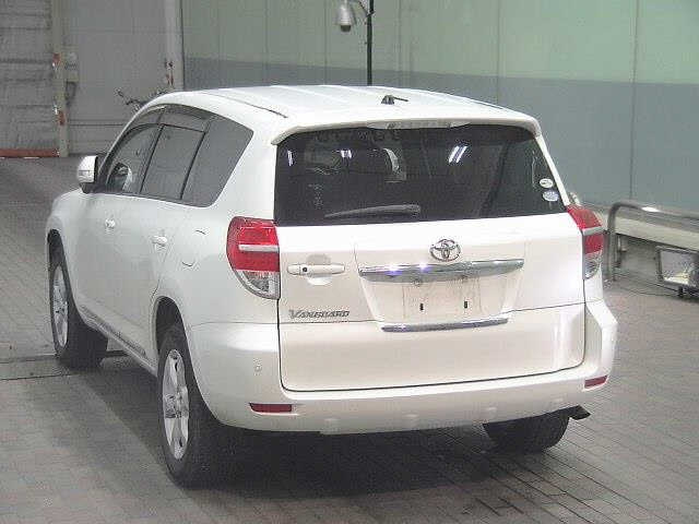 TOYOTA VANGUARD 2010