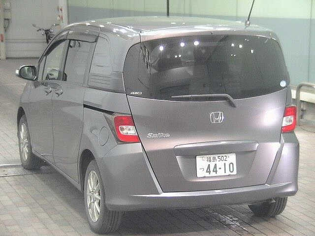 HONDA FREED 2013