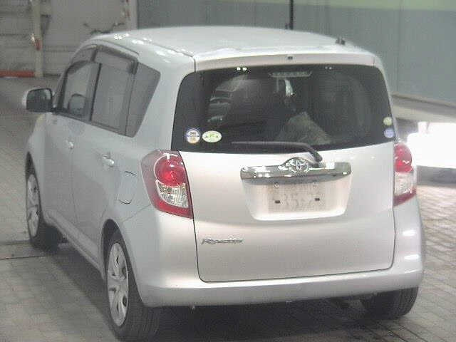 TOYOTA RACTIS 2010