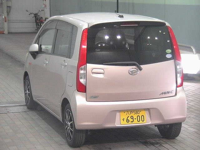 DAIHATSU MOVE 2013