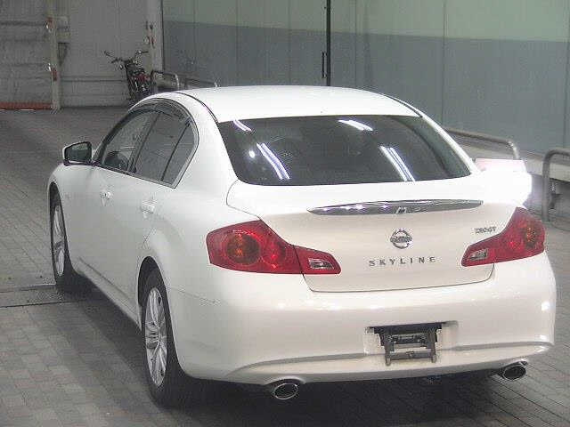 NISSAN SKYLINE 2011
