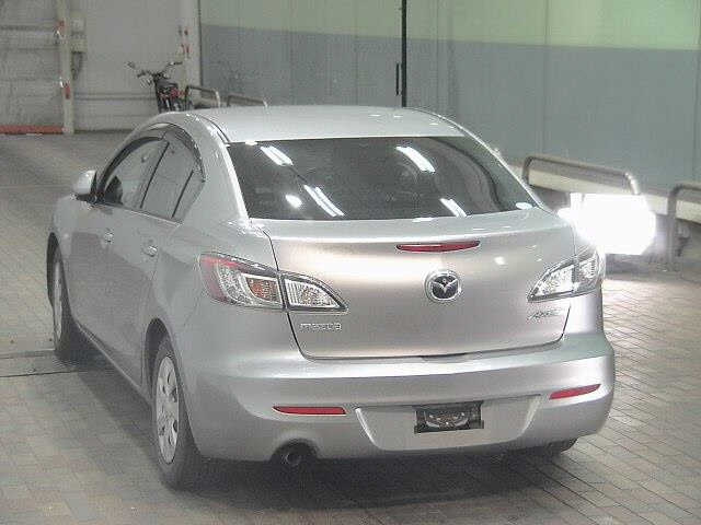 MAZDA AXELA 2011