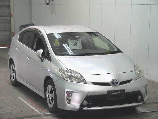 TOYOTA PRIUS 2012