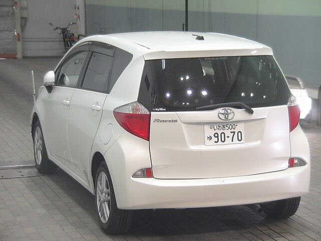 TOYOTA RACTIS 2011